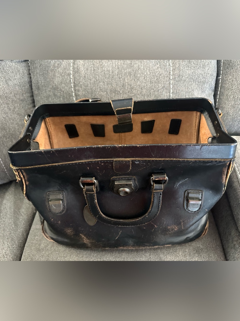 Fossil Mens Vintage Leather Brief Case